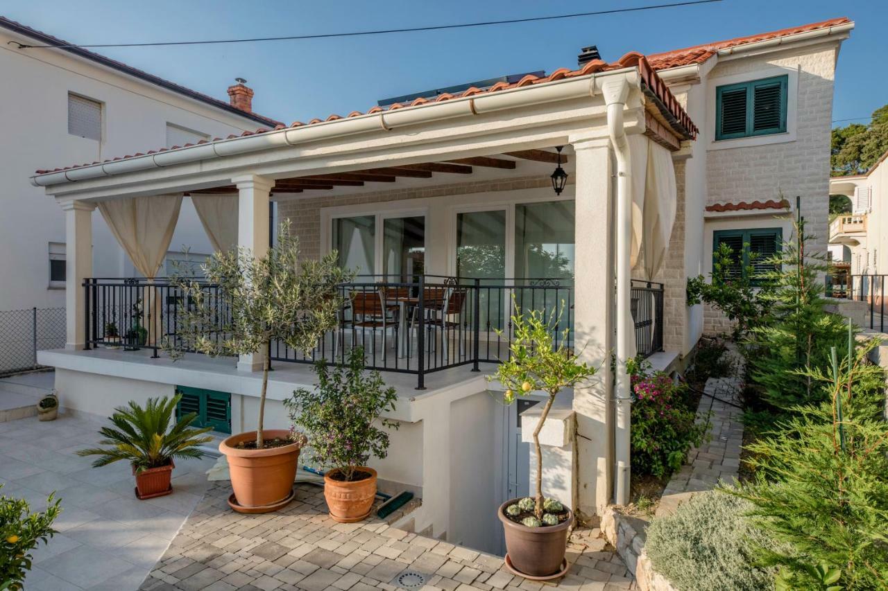 Villa Bella Banjol Zewnętrze zdjęcie